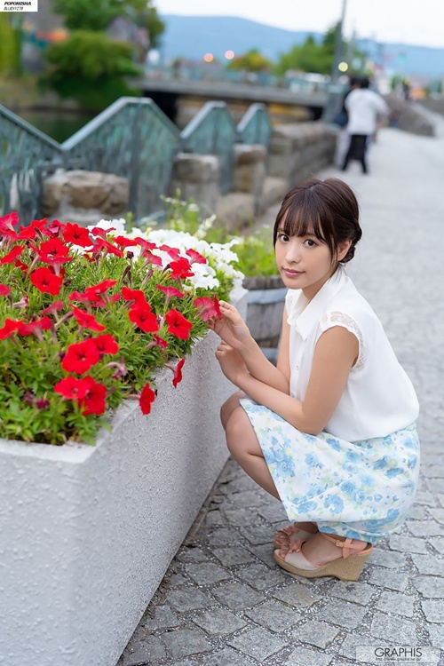 Momonogi Kana