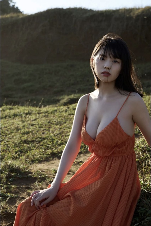 최애모델 키쿠치 히나