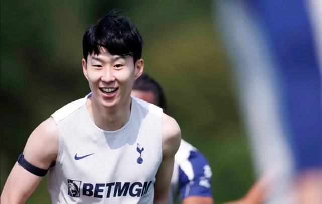 “중요한 선수, 5~6주 후에 다시 생각해보자” 손흥민 거취에 원론적 답변만 한 프랑크 감독