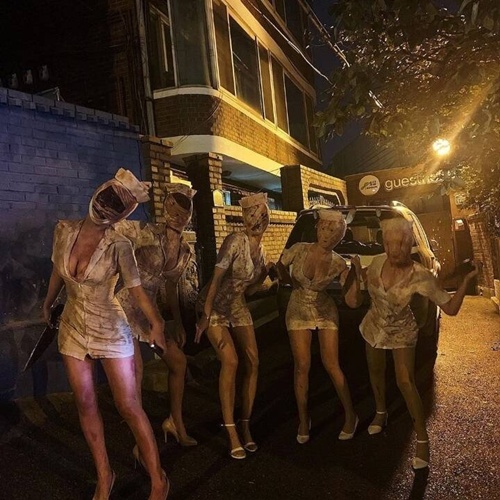 전문모델의 할로윈