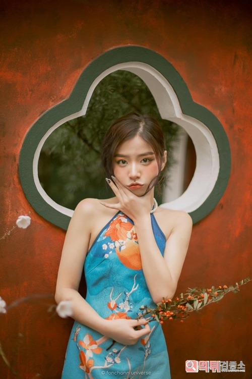 미모의 베트남 여대생