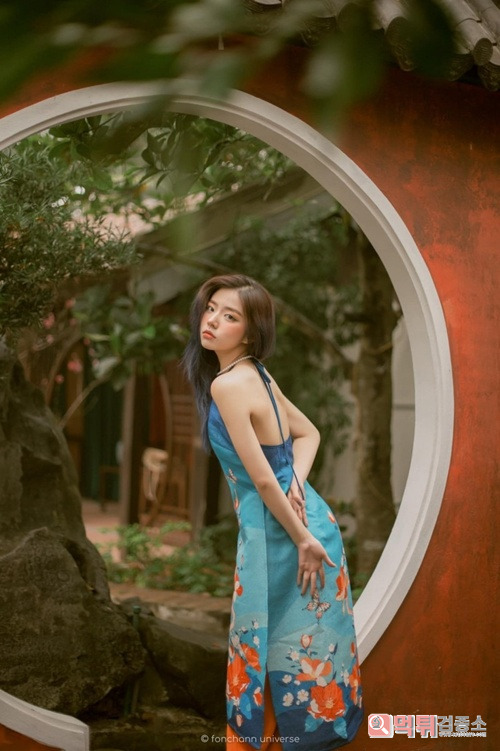 미모의 베트남 여대생